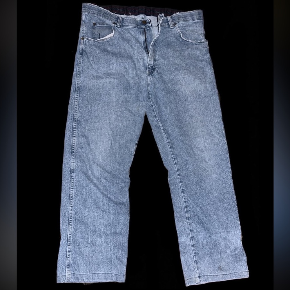 Wrangler Blue Relaxed Fit Jeans